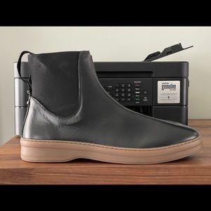 Jack Erwin “Chambers” Chelsea black polished leather/Gum sole size 9.5